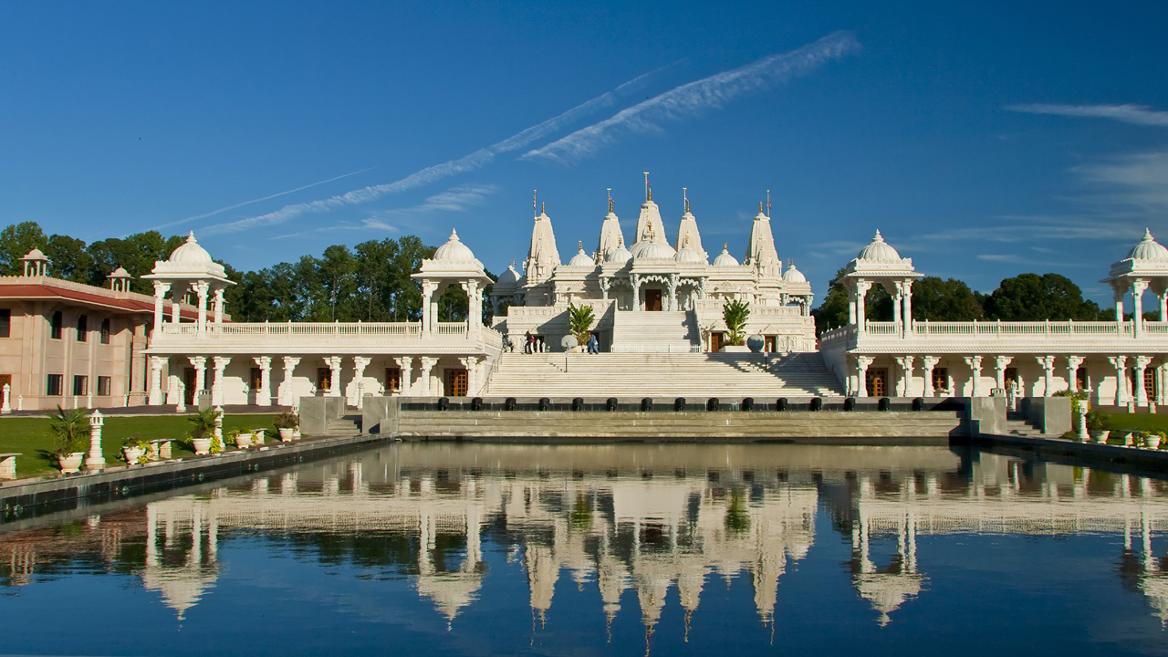 Swaminarayan Mandir | విదేశీ వైకుంఠం.. స్వామి నారాయణ్‌ మందిరం