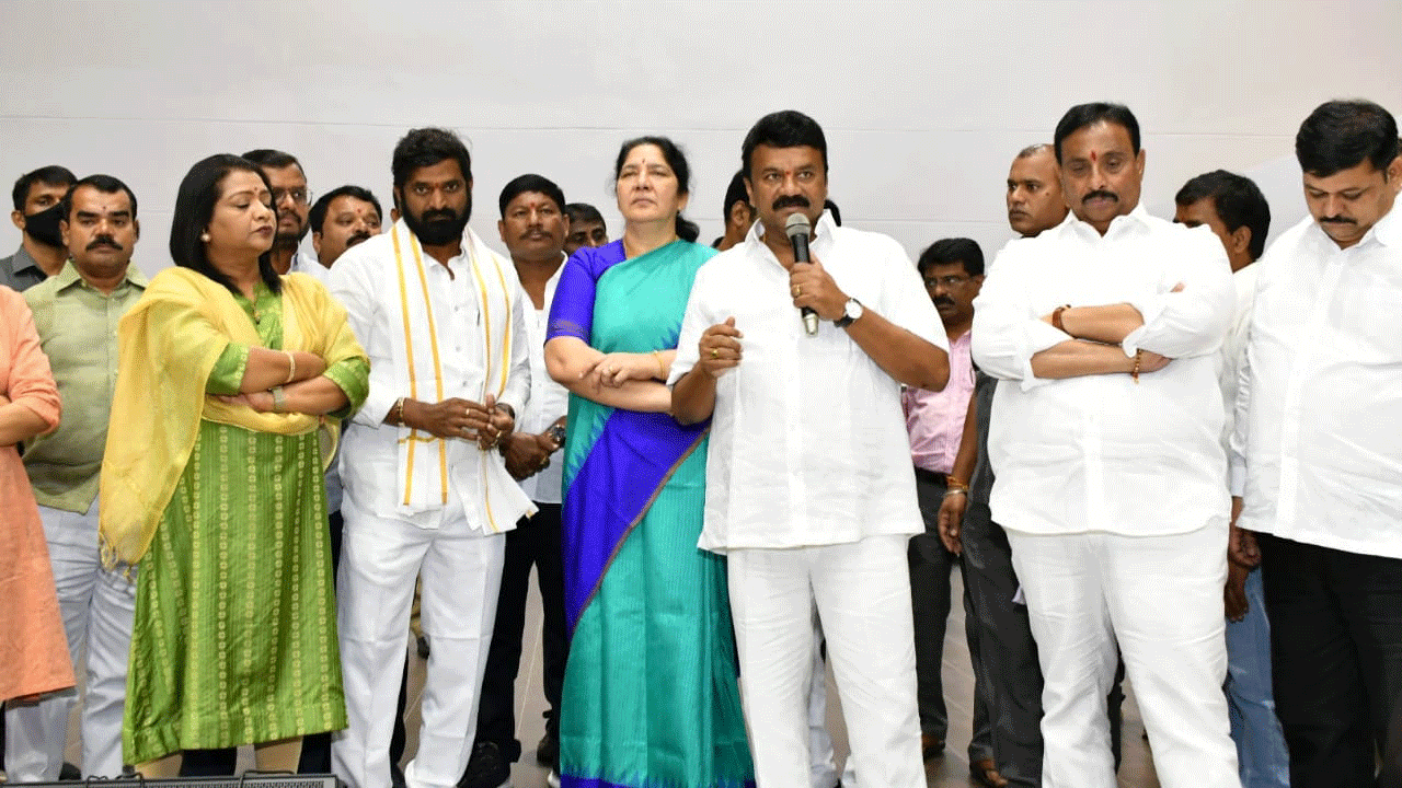 గిరిజనుల అభివృద్ధి టీఆర్ఎస్తోనే సాధ్యం : మంత్రి తలసాని