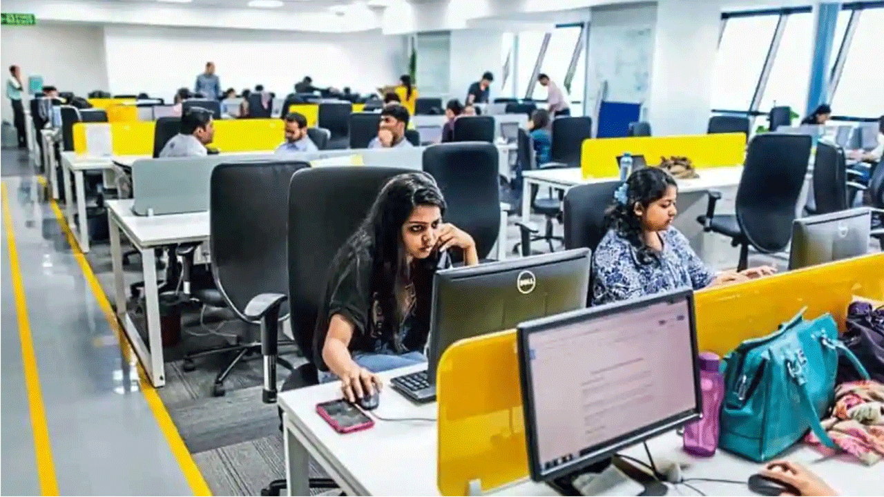 ఐటీ దిగ్గ‌జాల కంటే అంకురాలే మేలు  : టెకీల‌కు స్టార్ట‌ప్స్‌లో భారీ వేత‌నాలు!