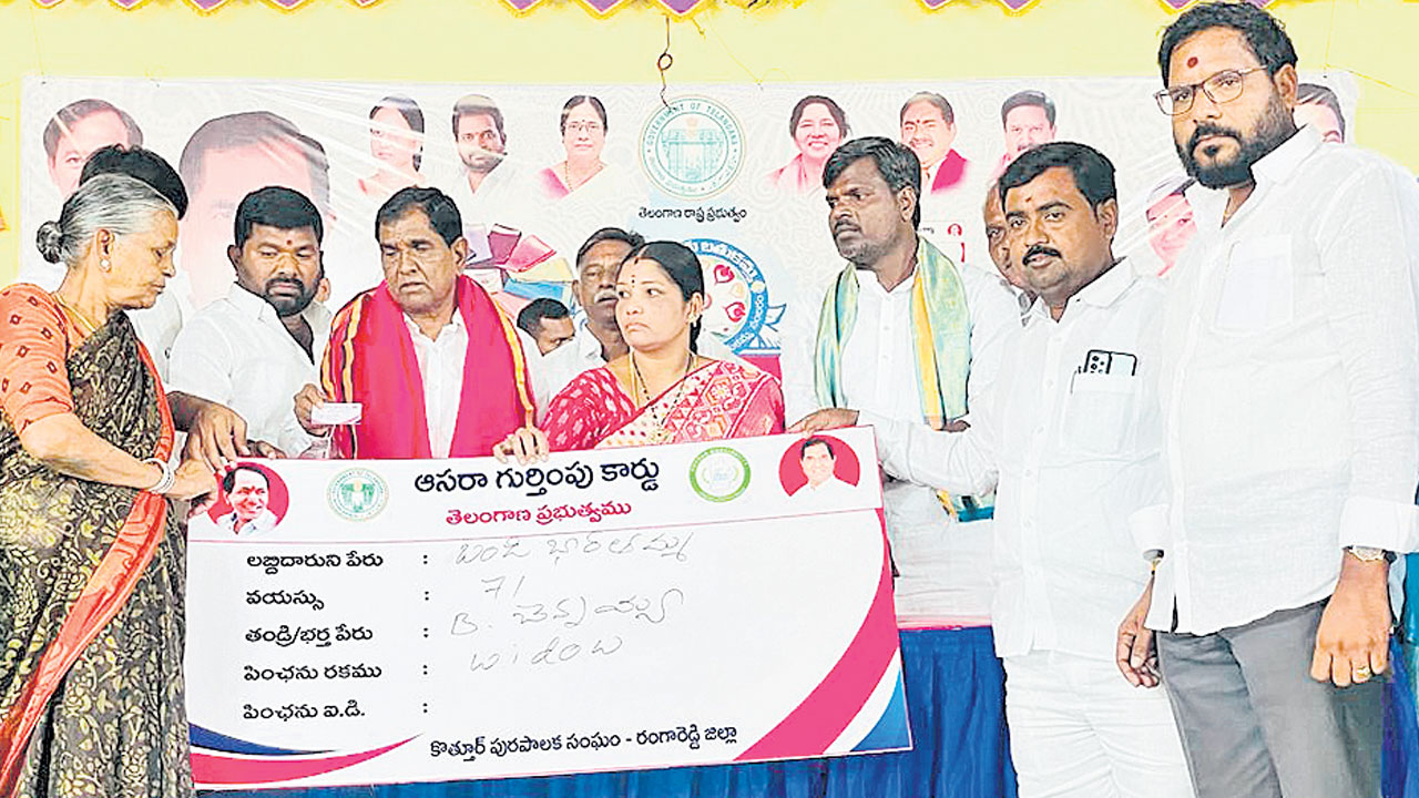 సంక్షేమ పథకాలు దేశానికే ఆదర్శం