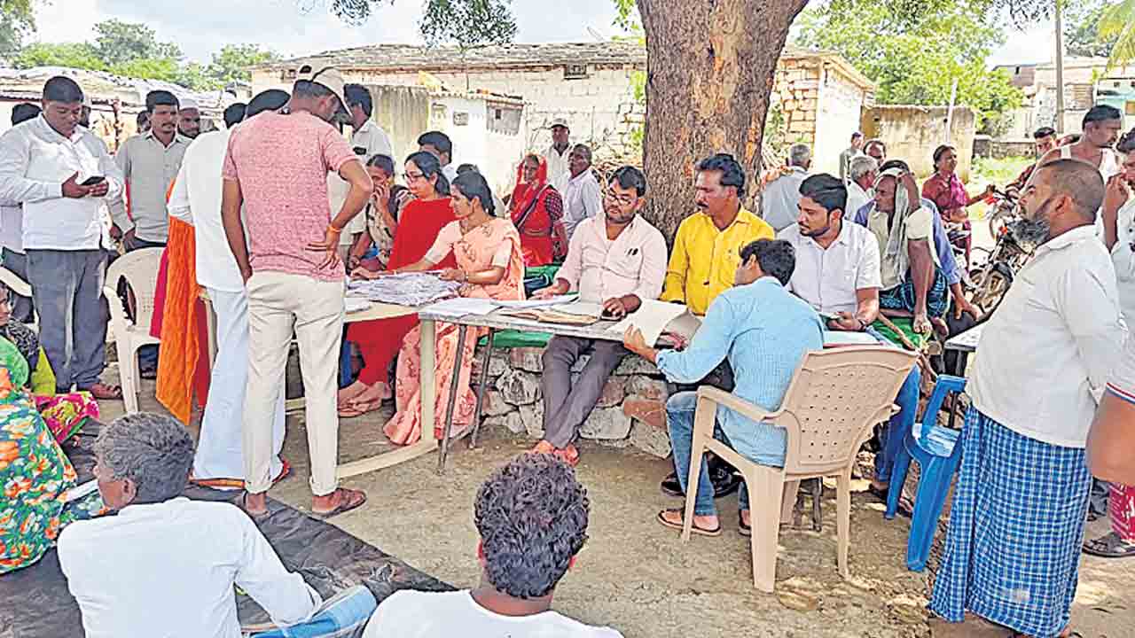 విస్తృతంగా పోడు భూముల సర్వే
