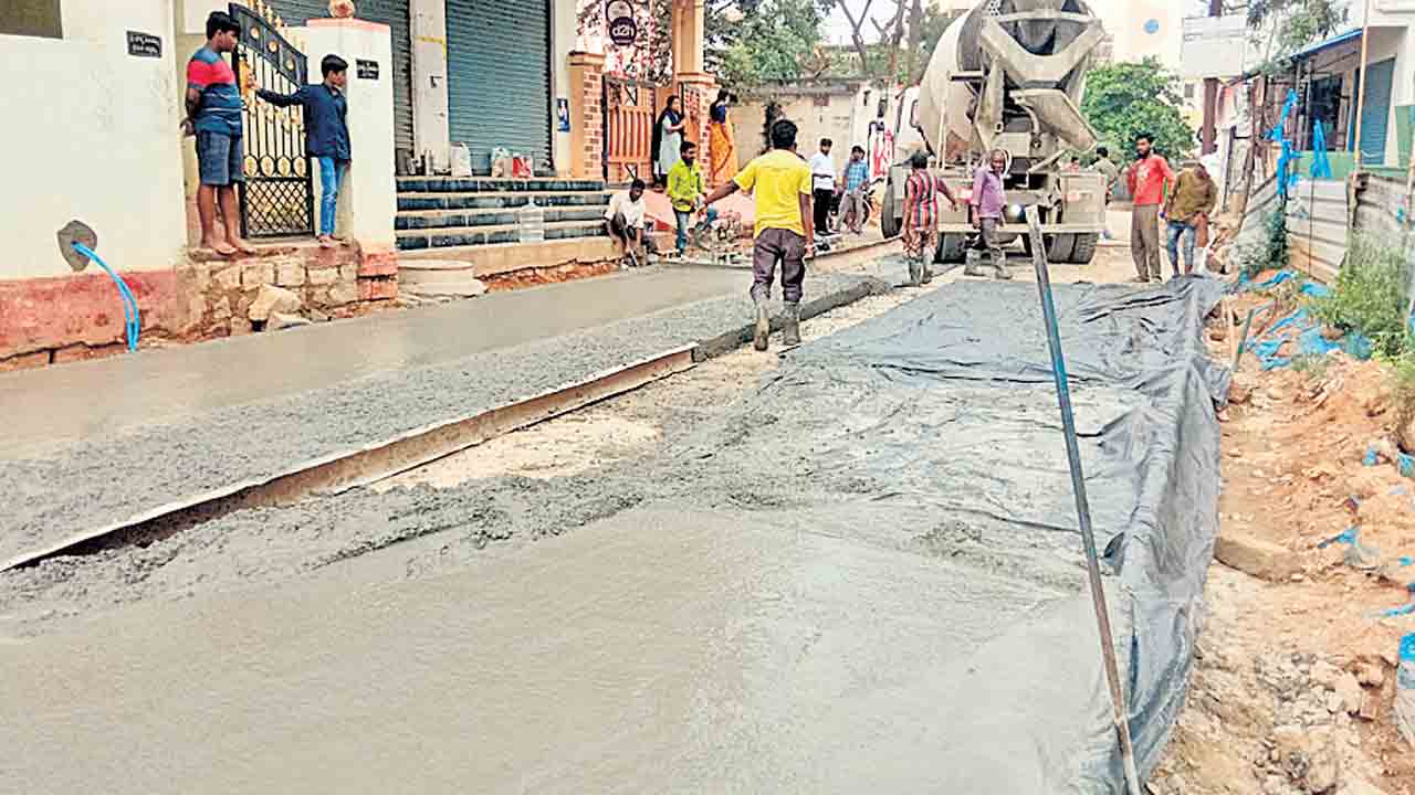 మున్సిపాలిటీలో రూ.6 కోట్లతో మరమ్మతులు