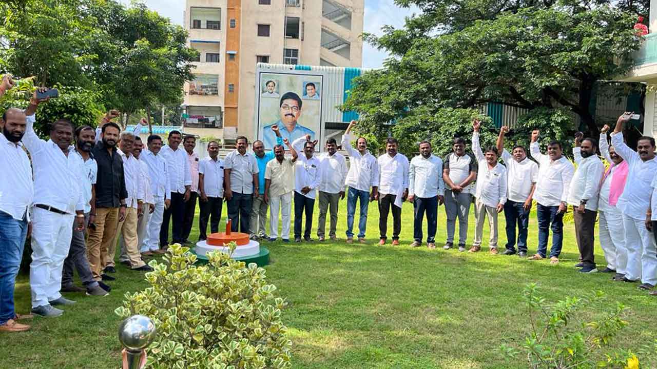 మునుగోడు ప్రచారానికి..ఖమ్మం నాయకులు