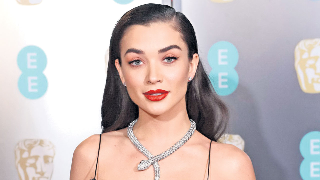 మళ్లీ వచ్చేస్తున్నది