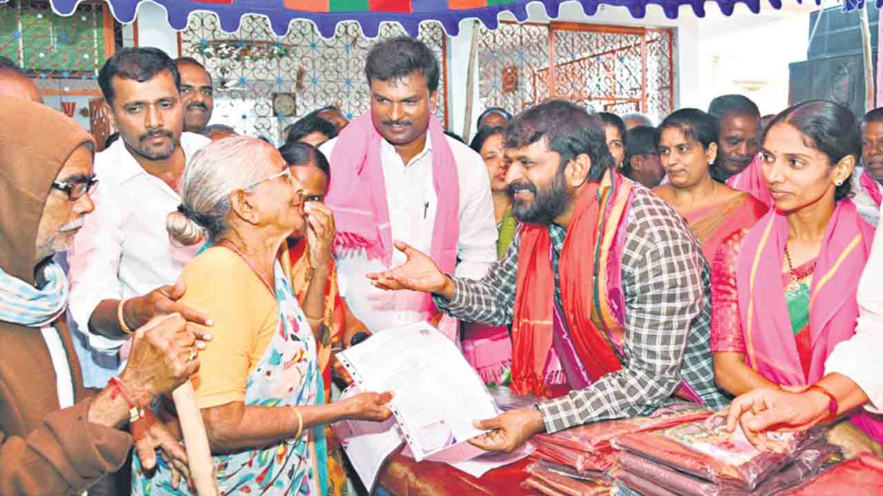 రాష్ట్ర పథకాలు అమలు చేసేందుకే