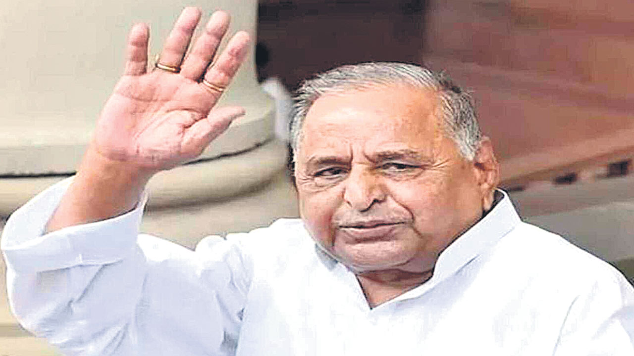 రాజకీయ మల్ల యోధుడు