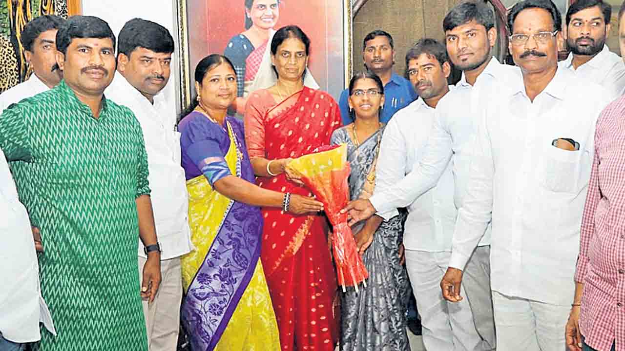 టీఆర్‌ఎస్‌ విజయానికి కృషి చేయాలి