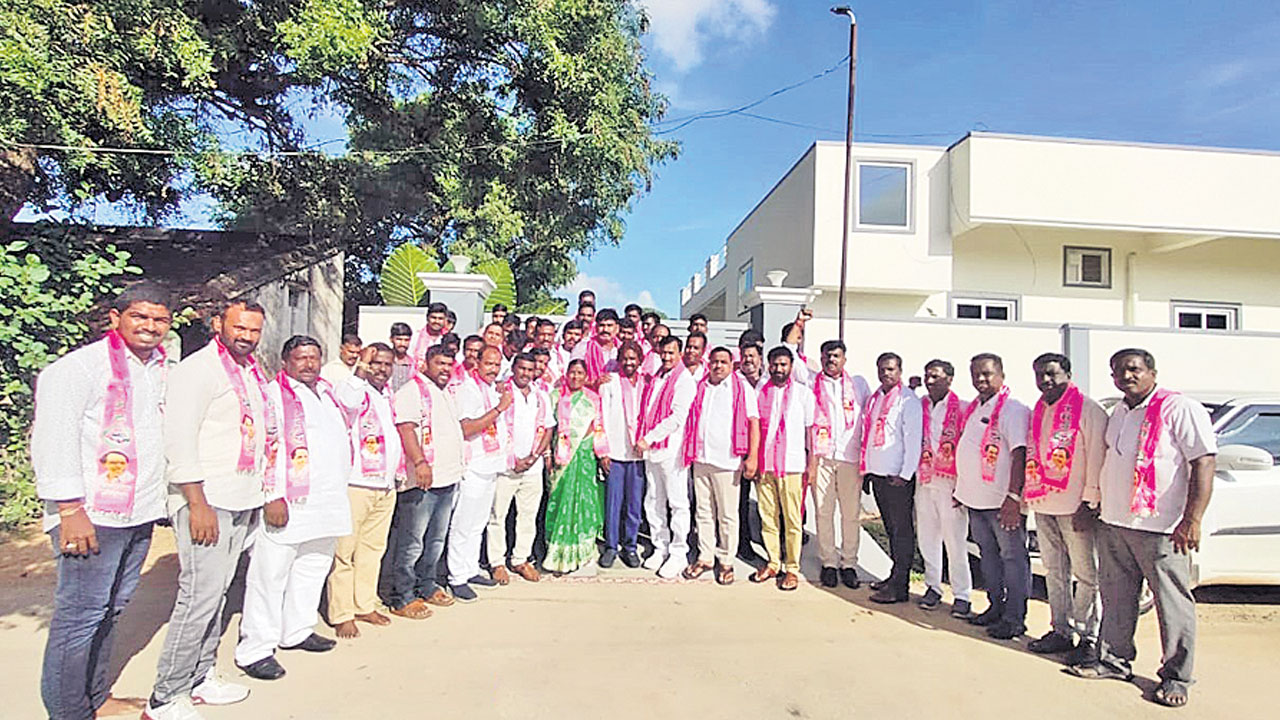 అభివృద్ధికి ఆకర్షితులై టీఆర్‌ఎస్‌ (బీఆర్‌ఎస్‌)లో చేరికలు