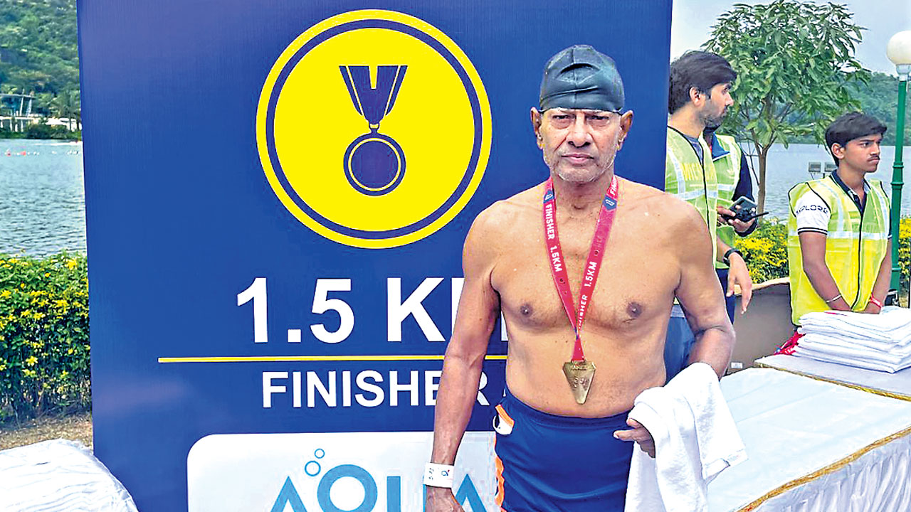 77 ఏండ్ల వయసులో..