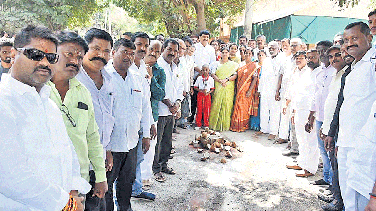 టీఆర్‌ఎస్‌తోనే అభివృద్ధి, సంక్షేమం