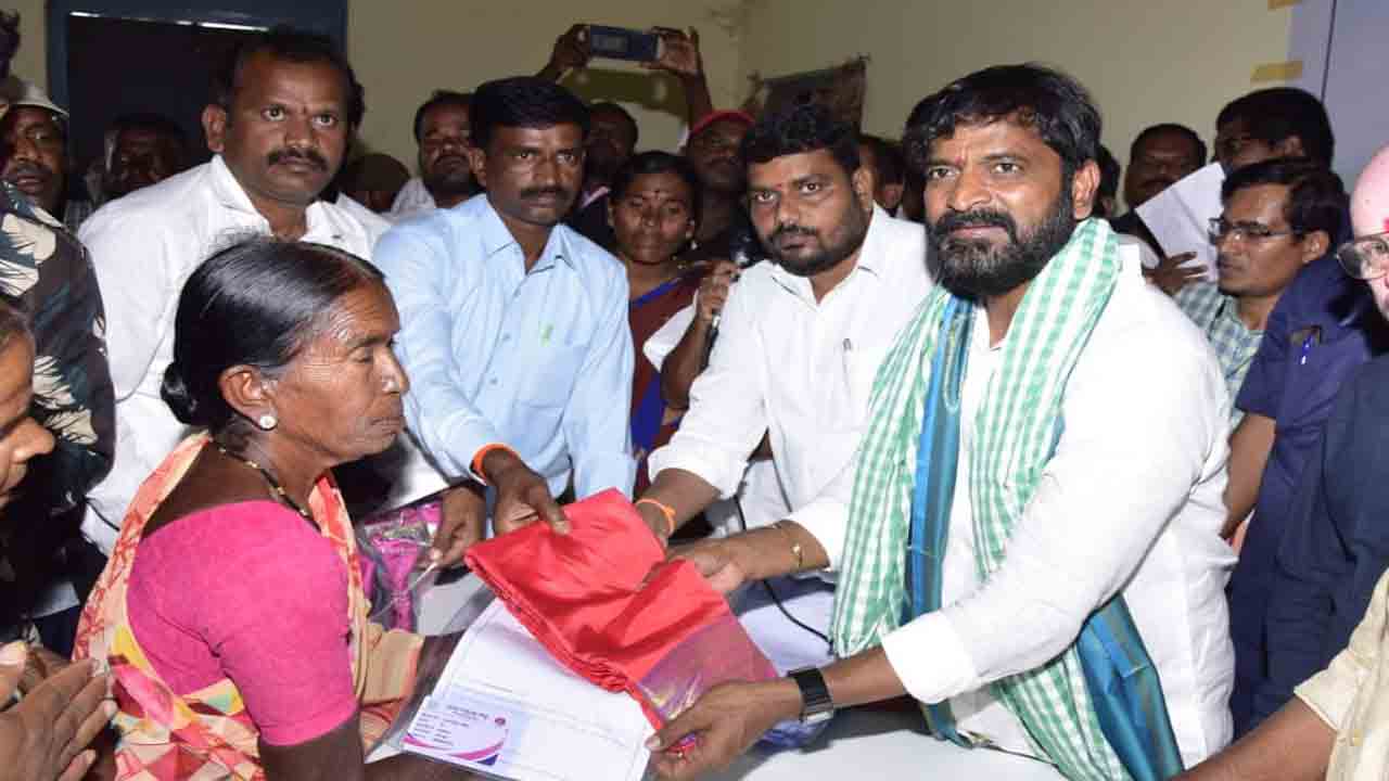 దసరాకు సర్కార్‌ సారె