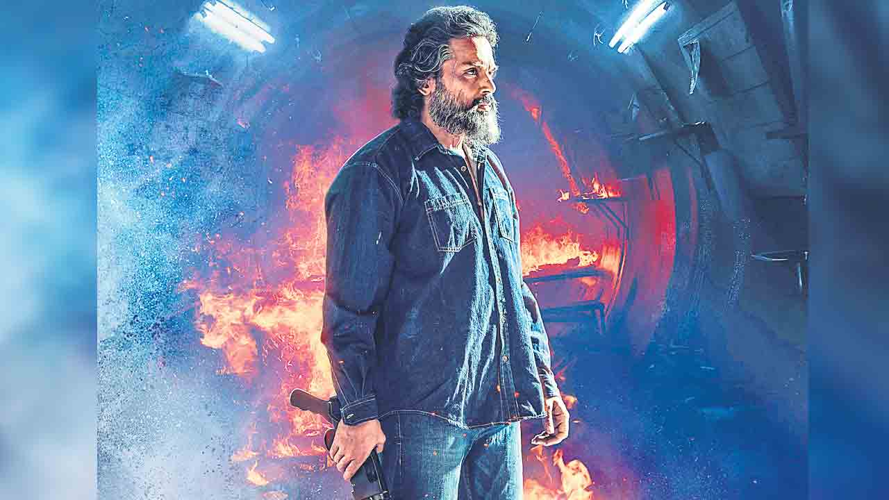 సర్దార్‌ సాహసాలు