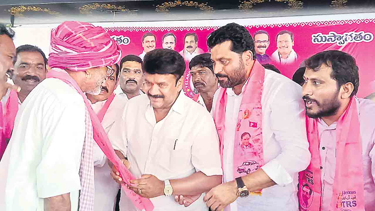 టీఆర్‌ఎస్‌తోనే పల్లెల అభివృద్ధి