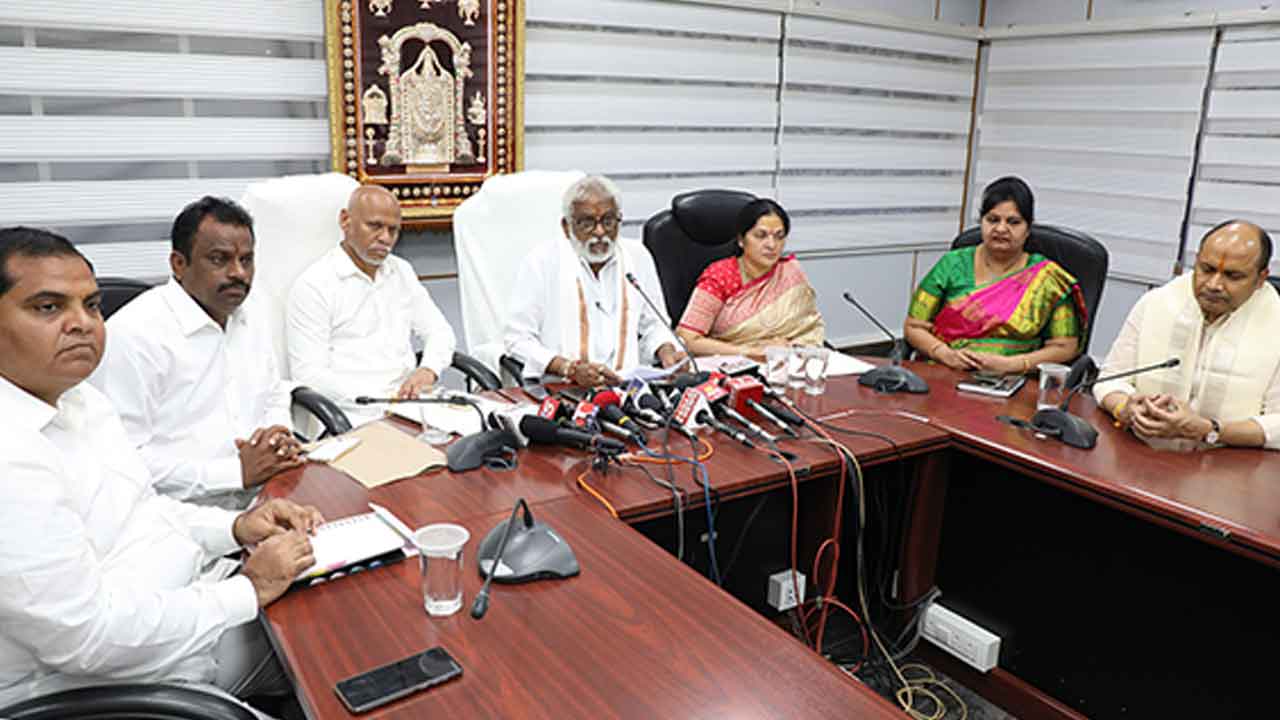 స‌మష్టి కృషితో శ్రీ‌వారి బ్రహ్మోత్సవాలు విజ‌యవంతం : టీటీడీ చైర్మన్‌