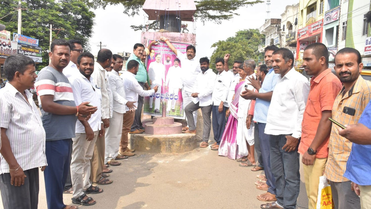 సీఎం కేసీఆర్‌కు ఎంతో రుణపడి ఉన్నాం