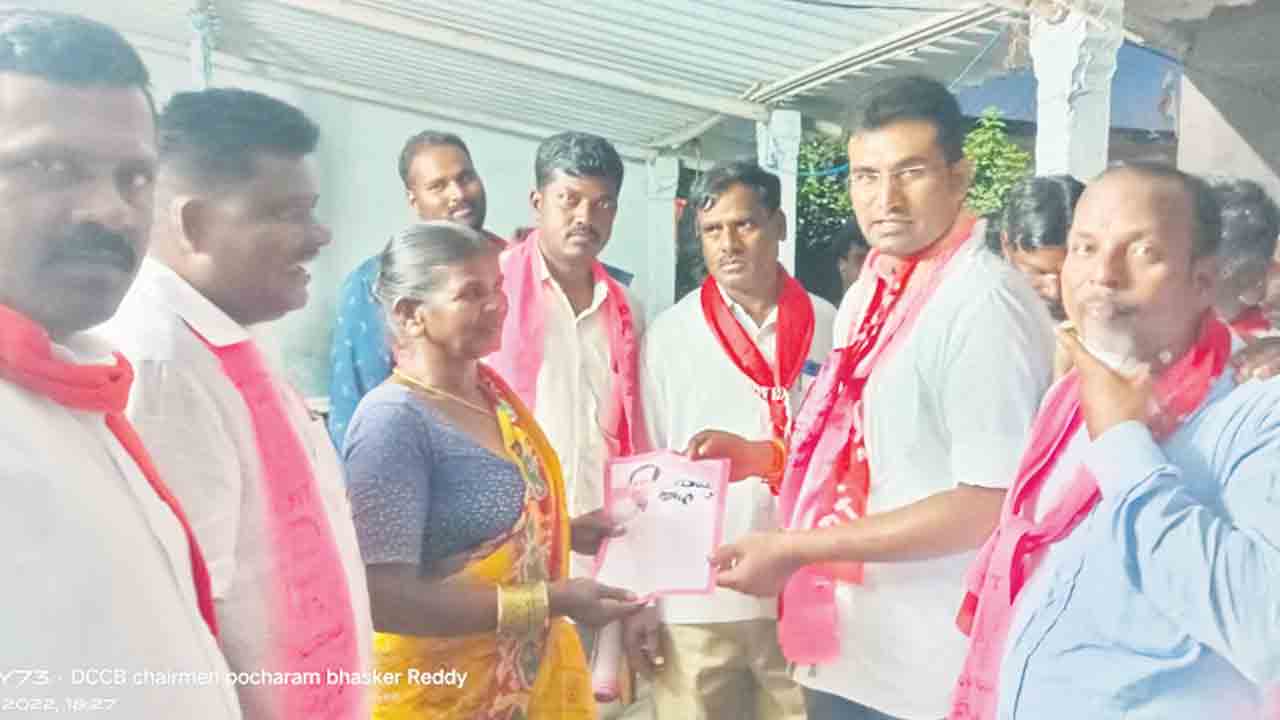 మునుగోడులో జోరుగా ప్రచారం