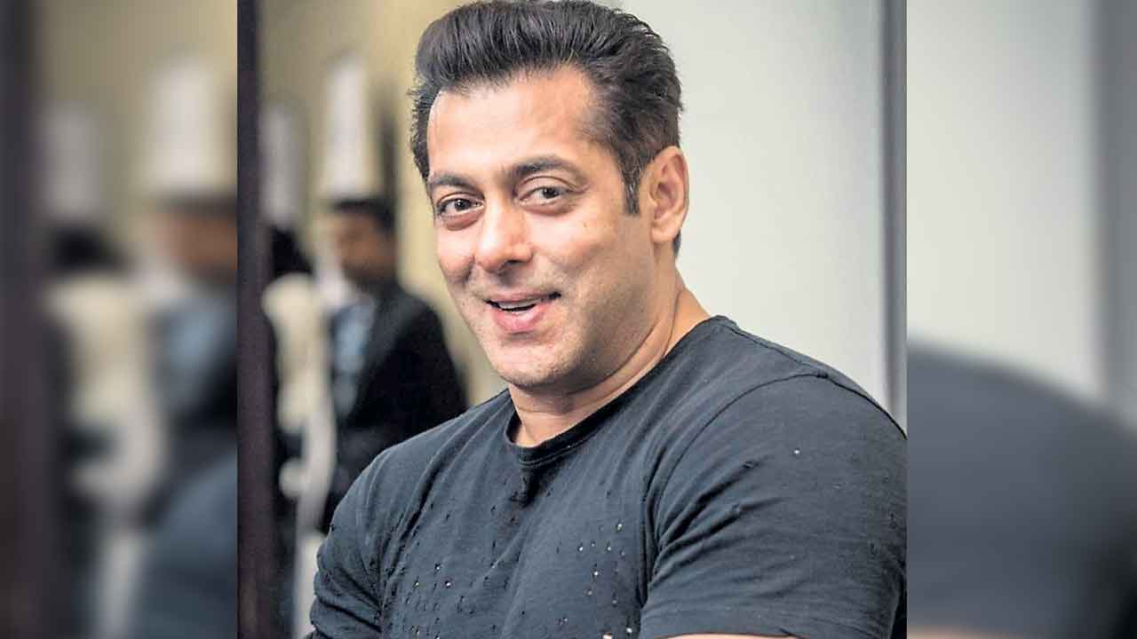 అట్లీ దర్శకత్వంలో..
