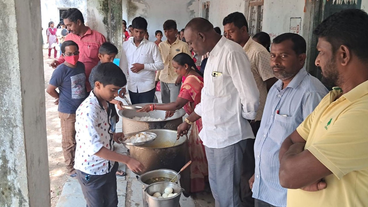 ప్రభుత్వ పాఠశాలల్లోనే నాణ్యమైన విద్య