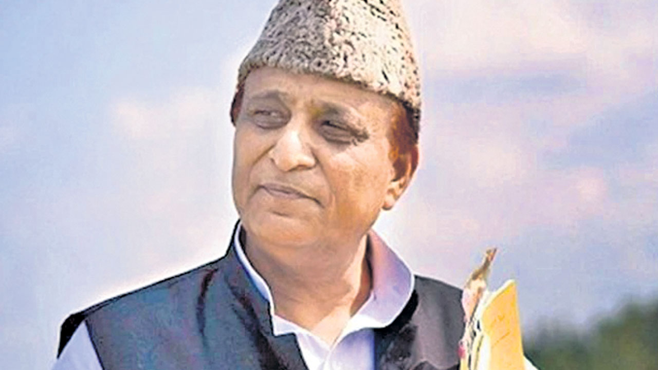 విద్వేష ప్రసంగం కేసులో ఆజంఖాన్‌కు మూడేండ్ల జైలు