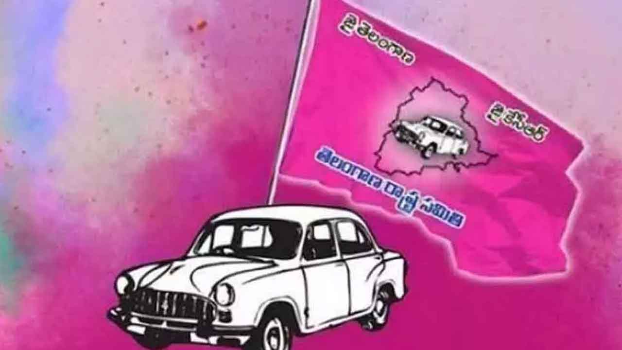 ఉద్యమ గడ్డపై గులాబీ గుబాళింపు