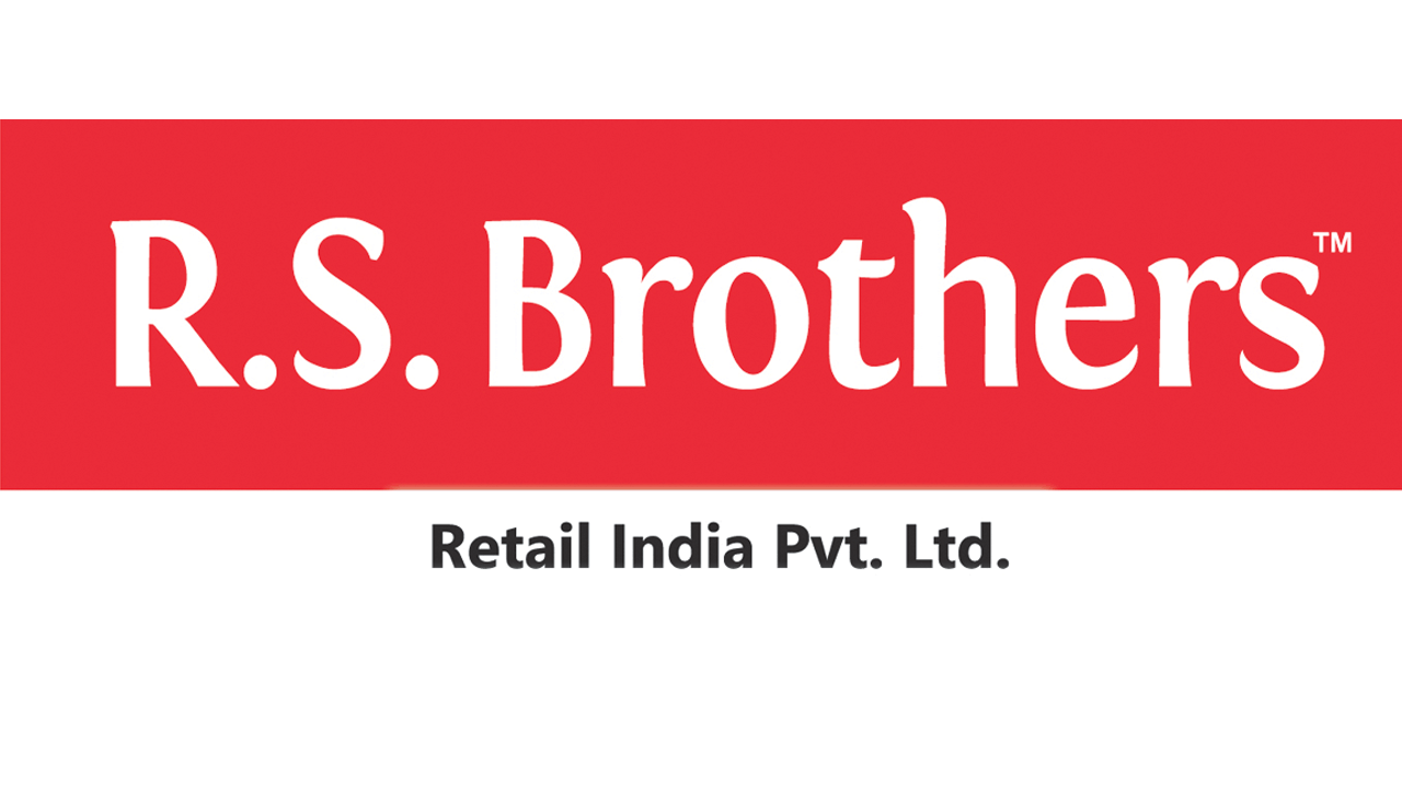 ఆర్‌ఎస్‌ బ్రదర్స్‌లో అదిరే కానుకలు