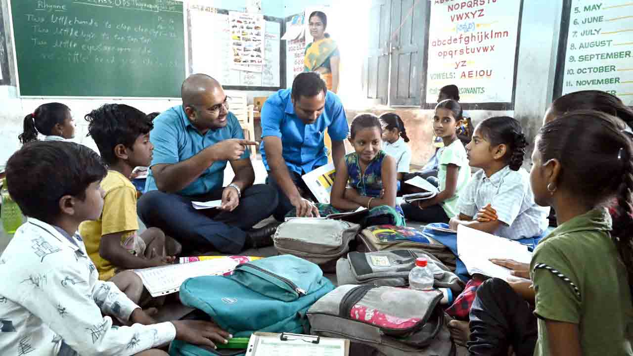 విద్యాప్రమాణాలు మెరుగుపర్చాలి