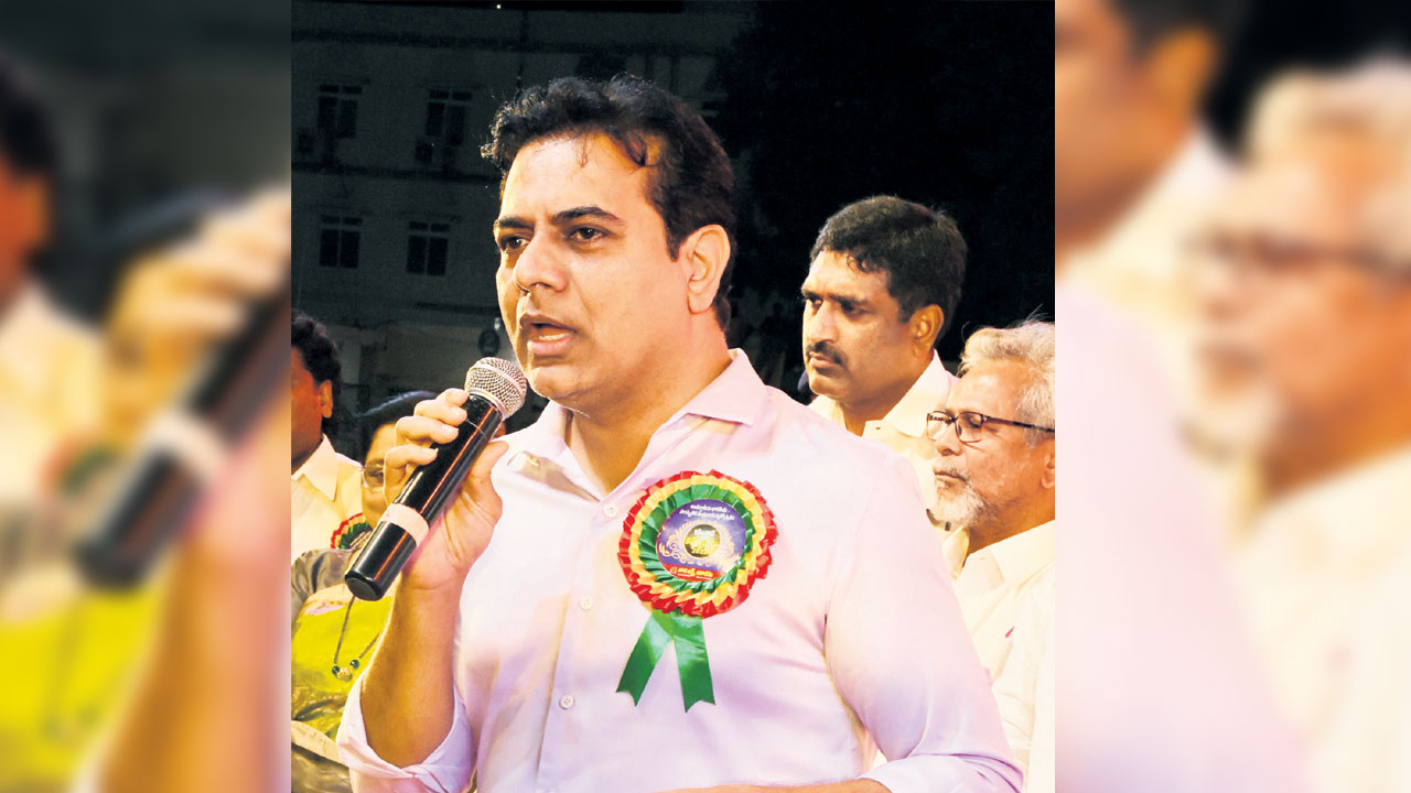 కేసీఆర్‌ మాట.. మన కళాకారుల పాట పవర్‌ఫుల్‌