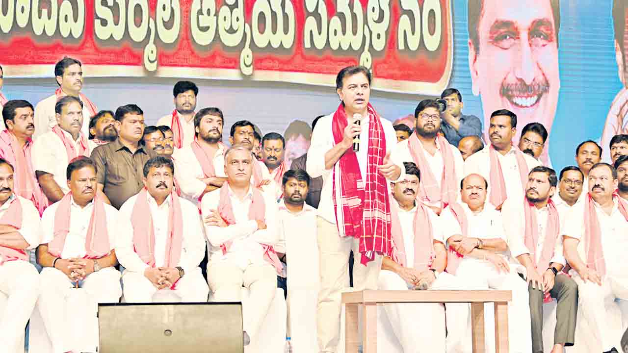 సీఎం కేసీఆర్‌ చొరవతో కులవృత్తులకు పూర్వవైభవం
