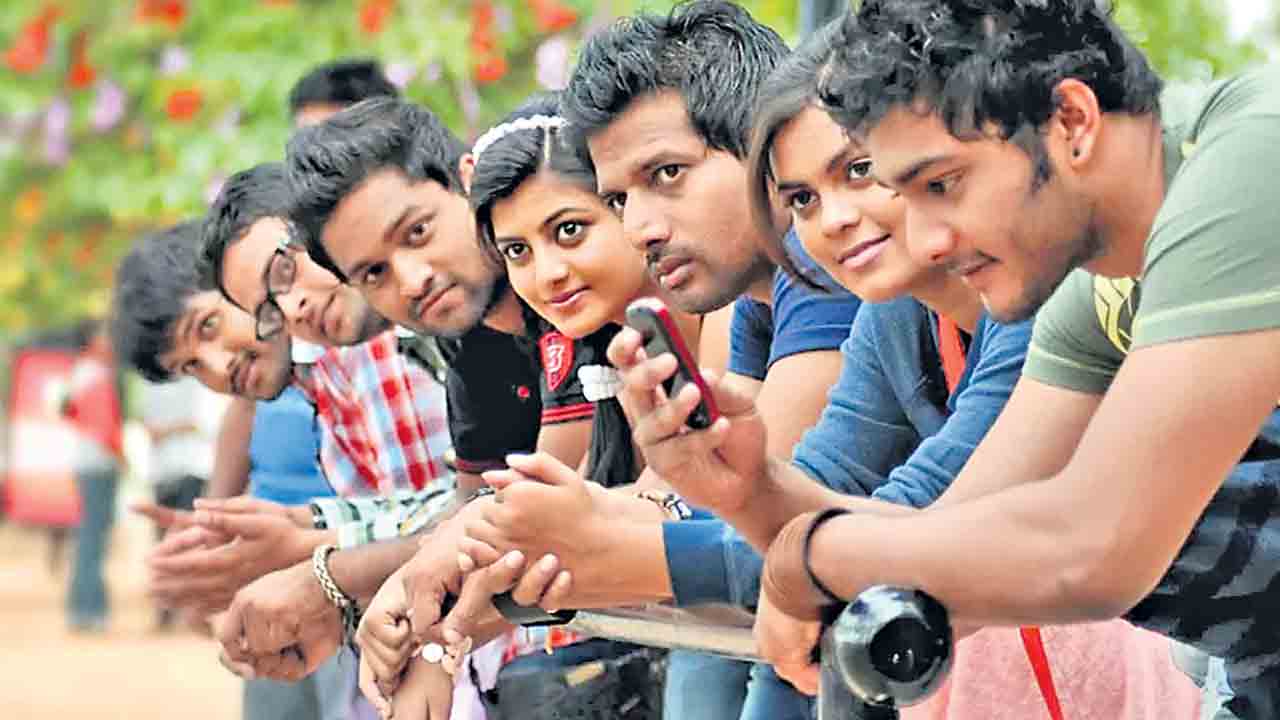 యువతా మే(ఏ)లుకో..