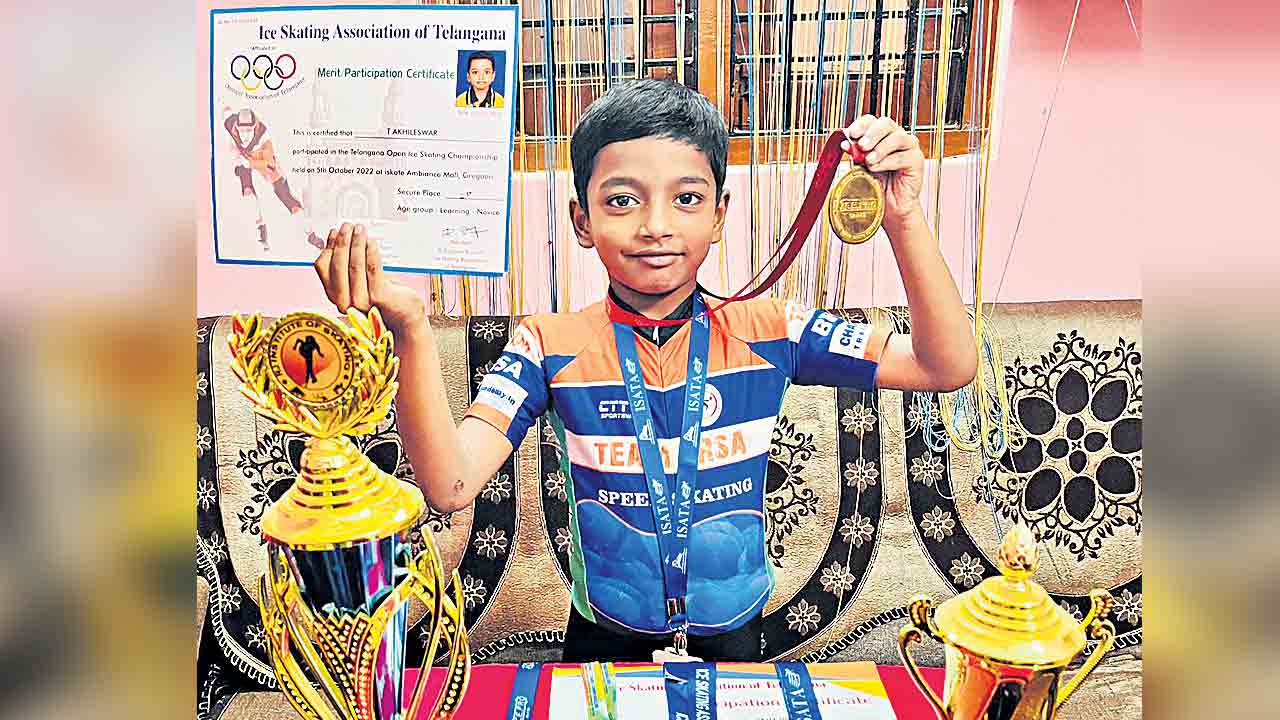 స్కేటింగ్‌లో అఖిల్‌ అదుర్స్‌