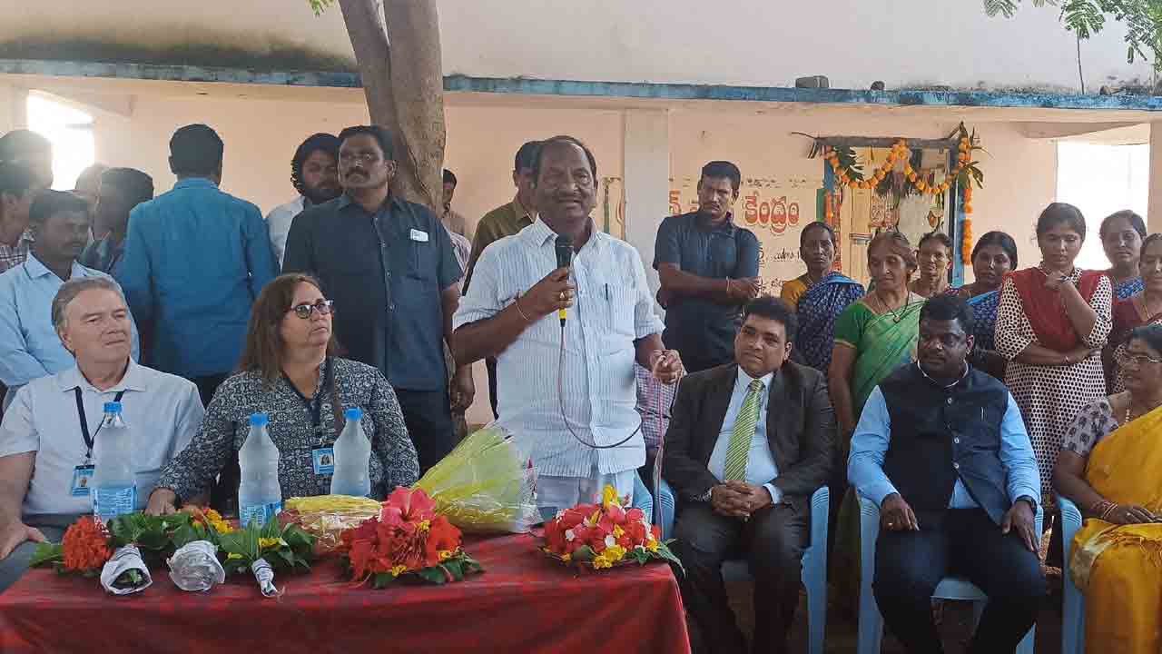 విదేశీయుల సహకారం అభినందనీయం