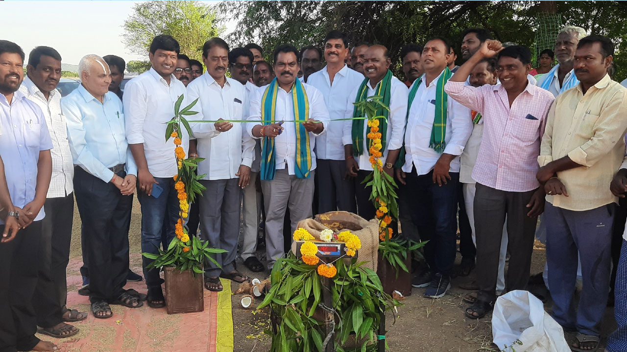 కొనుగోలు కేంద్రాల్లోనే మద్దతు ధర