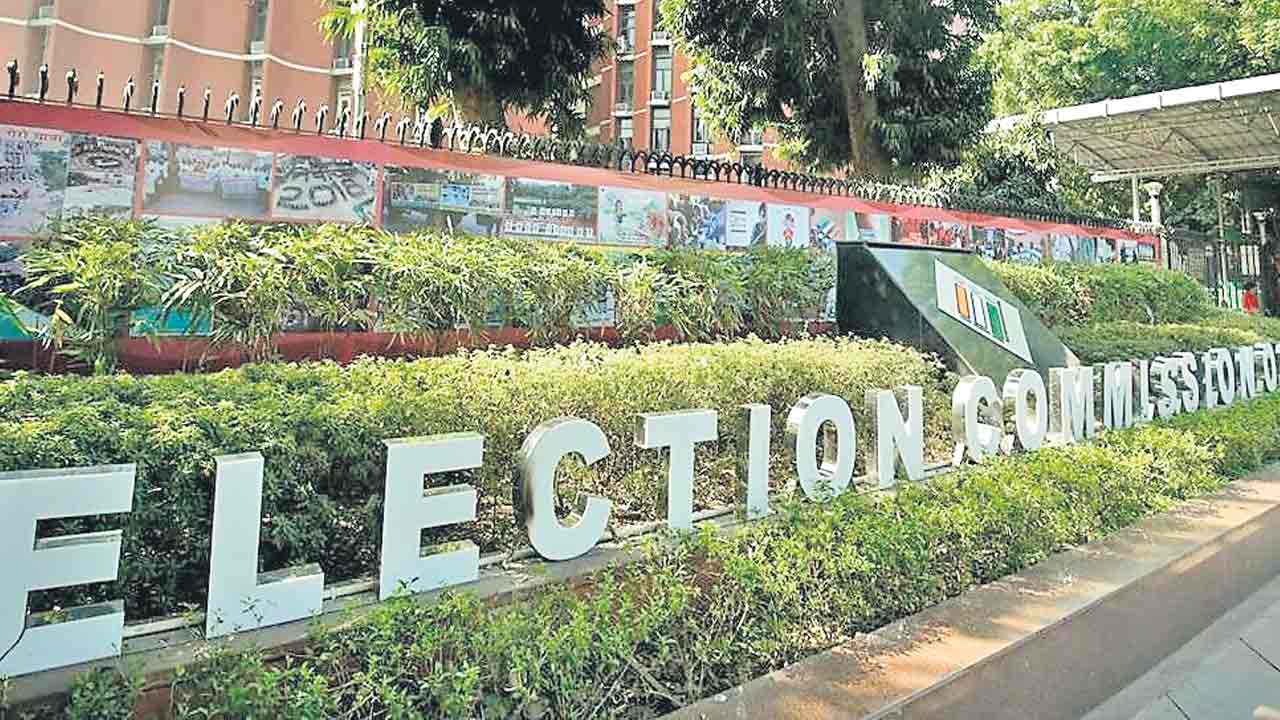 హామీలు ఎలా నెరవేరుస్తారు?