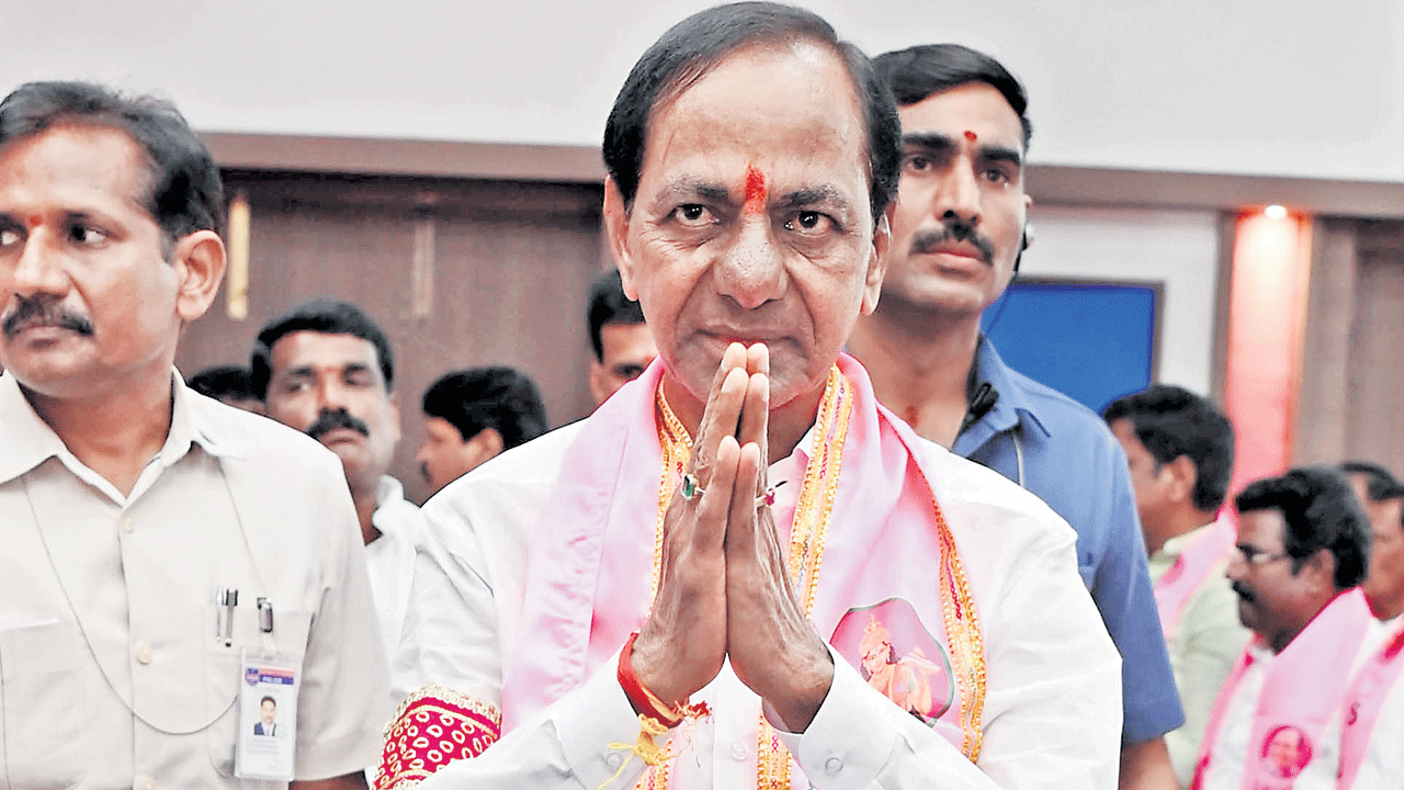 ప్రజలను గెలిపిస్తం..ప్రగతిని సాధిస్తం