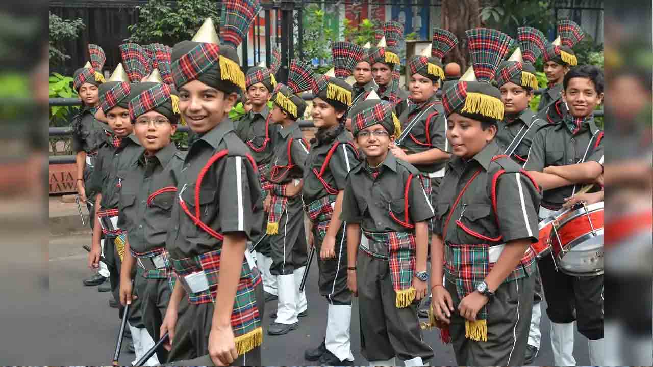 సైనిక్‌ స్కూల్‌ ఇచ్చారు.. ప్రవేశాలు మరిచారు..