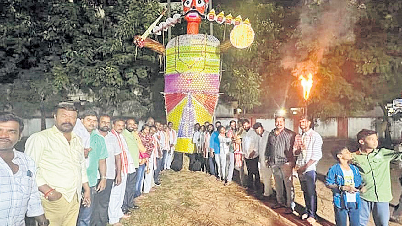 ఘనంగా దసరా వేడుకలు