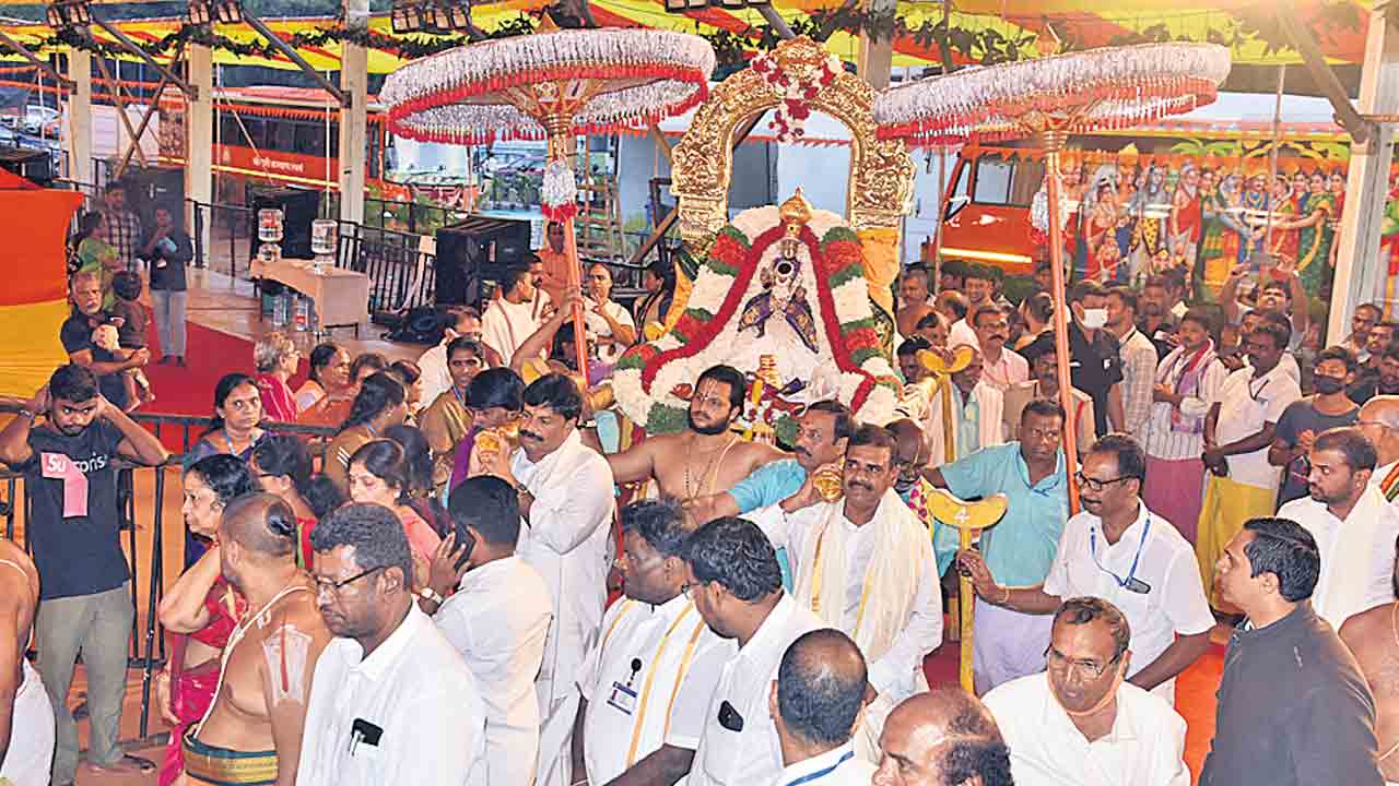 నేటి నుంచే వైభవోత్సవాలు