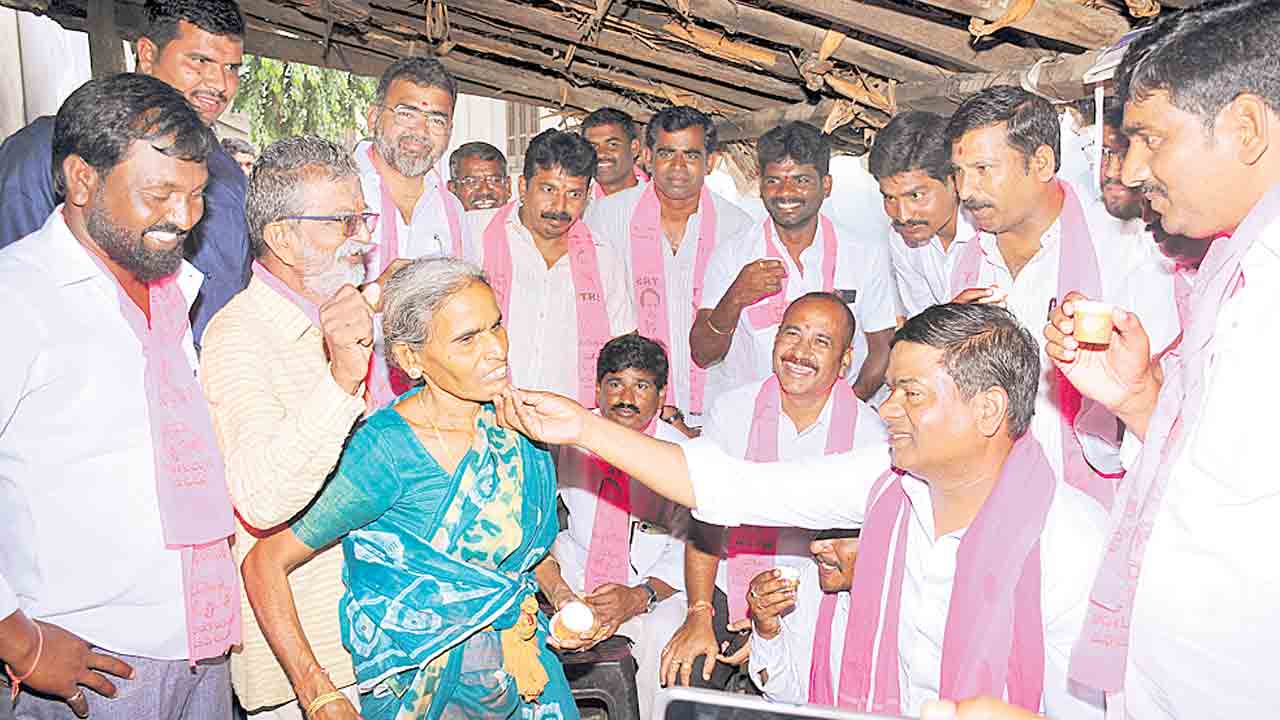 ఆ 431 మందికి ఆరో తేదీన పట్టాలిస్తాం