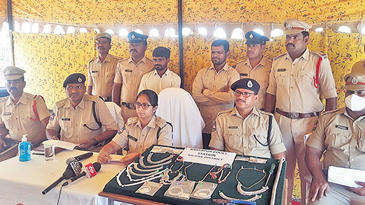 దొంగల ముఠా అరెస్ట్