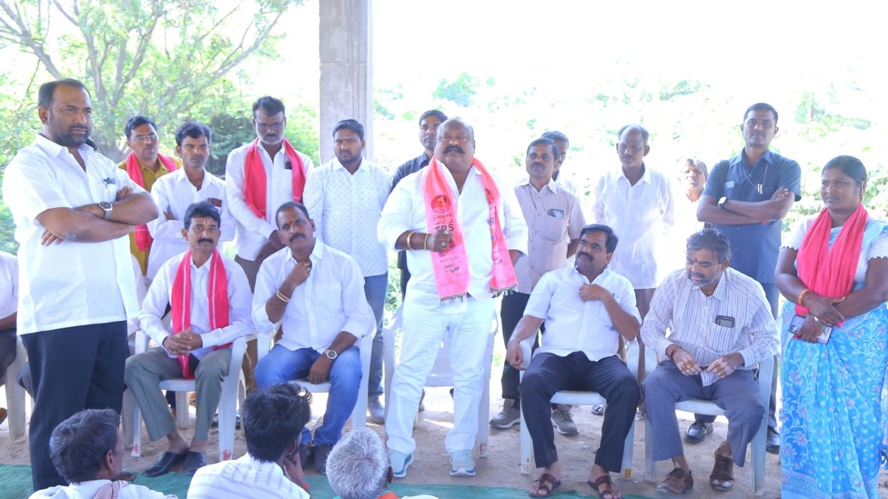 దళిత బంధువు సీఎం కేసీఆర్‌