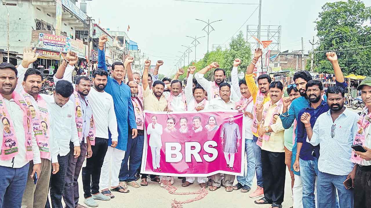 గోల్కొండ టు ఎర్రకోట..