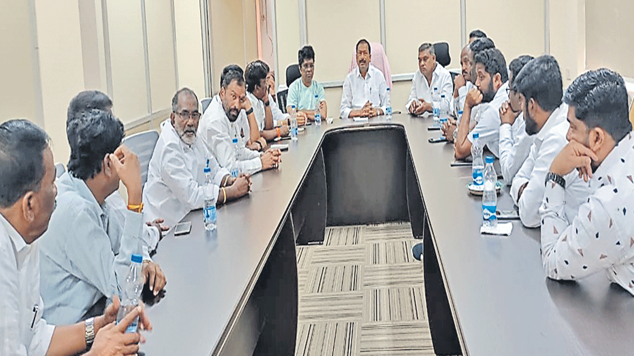 మునుగోడులో గులాబీ జెండా ఎగురవేస్తాం