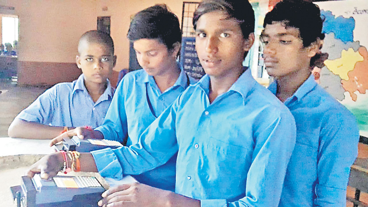 బయోమెట్రిక్‌తో క్రమశిక్షణ పెరుగుతుంది