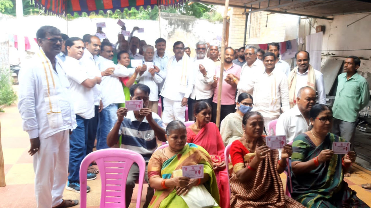 అన్నివర్గాల సంక్షేమానికి కృషి