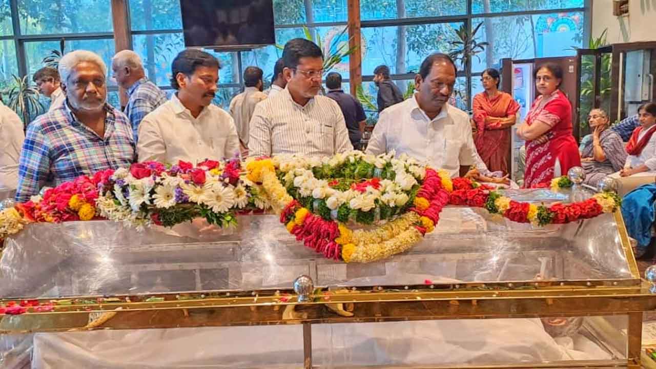 మాజీ ఎమ్మెల్యే మృతి పై మంత్రుల సంతాపం