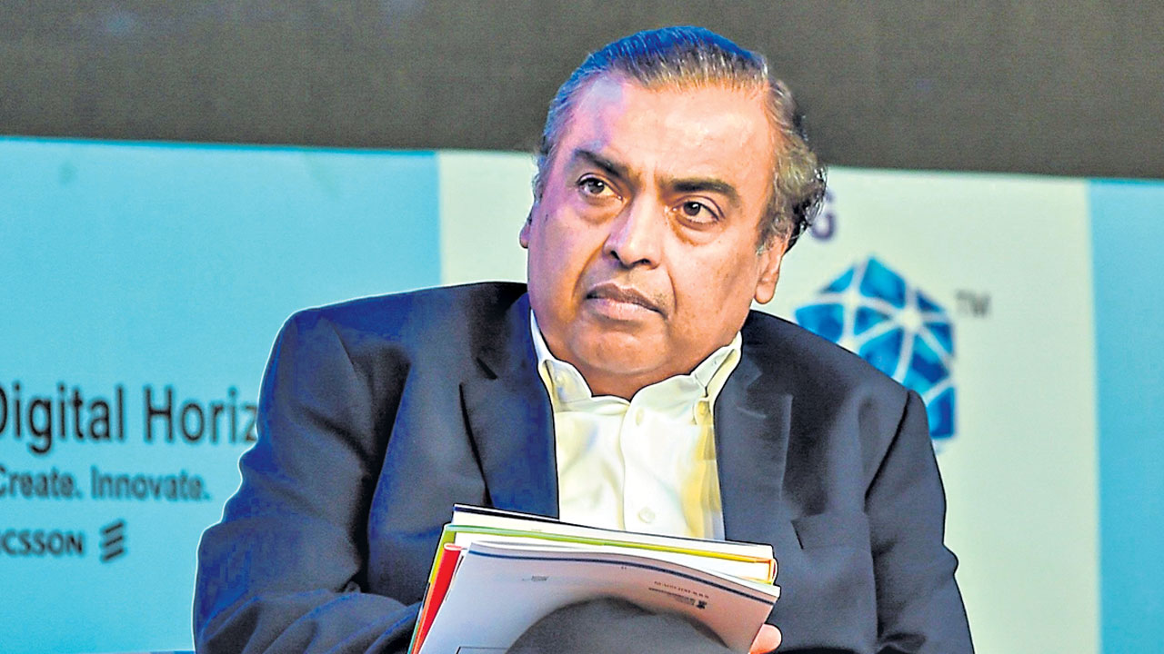 రిలయన్స్‌కు విండ్‌ఫాల్‌ ట్యాక్స్‌ దెబ్బ