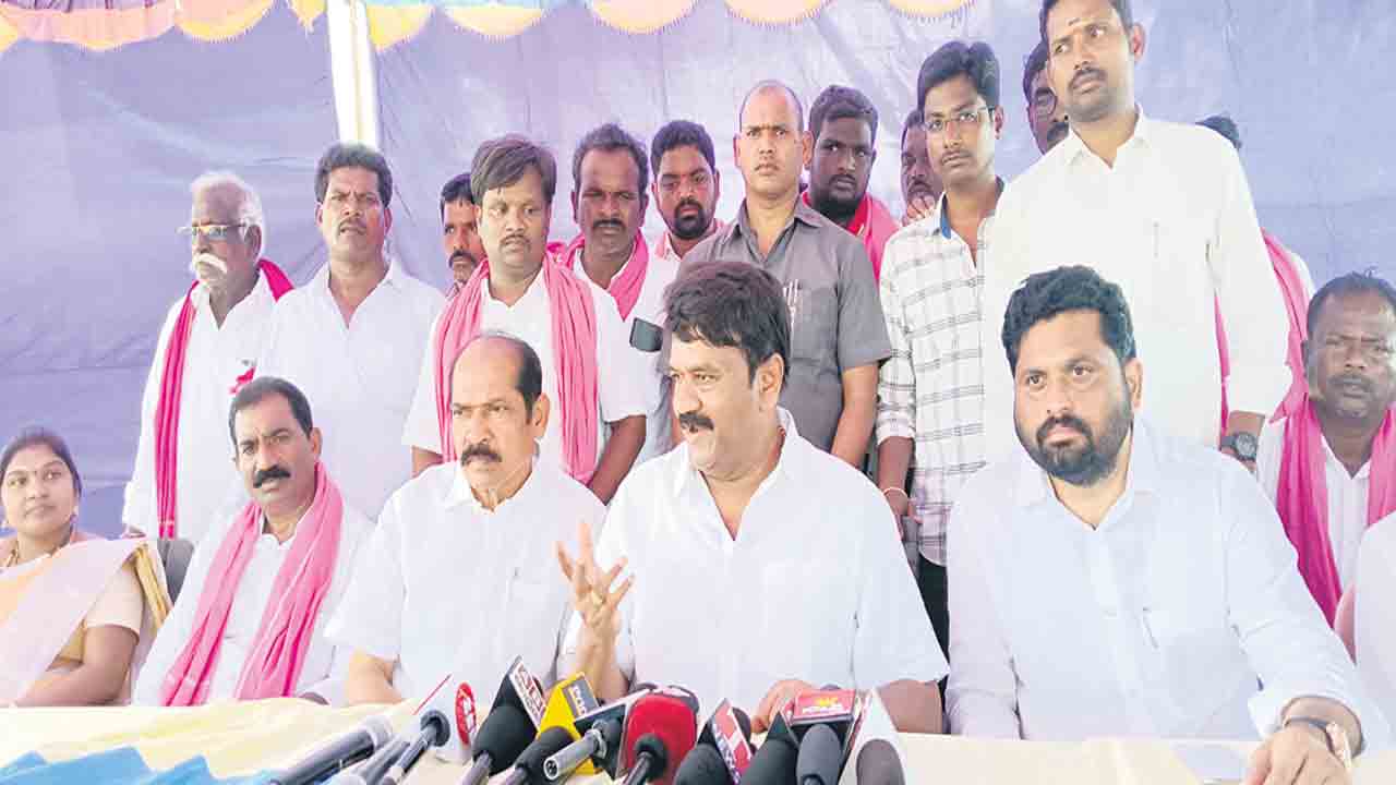 కేంద్రం నుంచి ఎన్ని నిధులు తెచ్చారు? ..ఈటలను ప్రశ్నించిన మంత్రి తలసాని