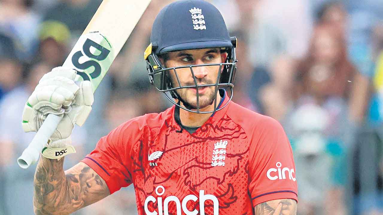 ఆసీస్‌పై ఇంగ్లండ్‌ విజయం