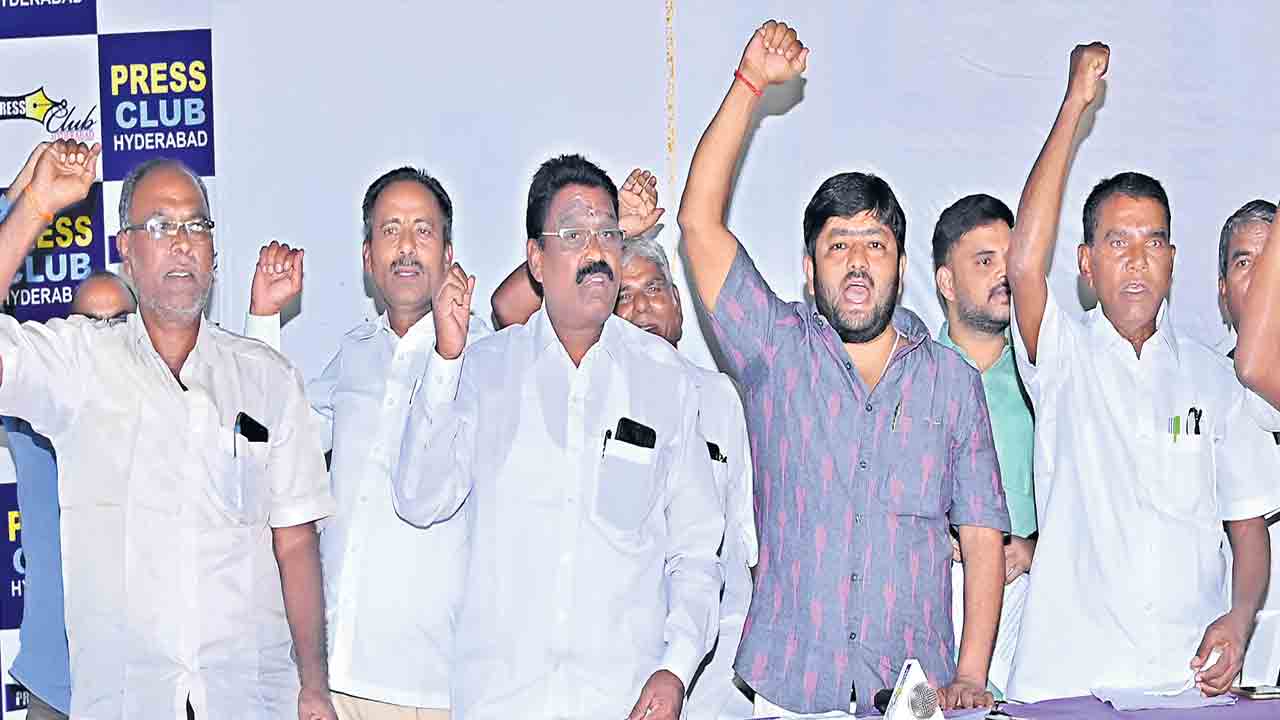 చేనేతపై జీఎస్టీ.. మోదీ ఖ్యాతి