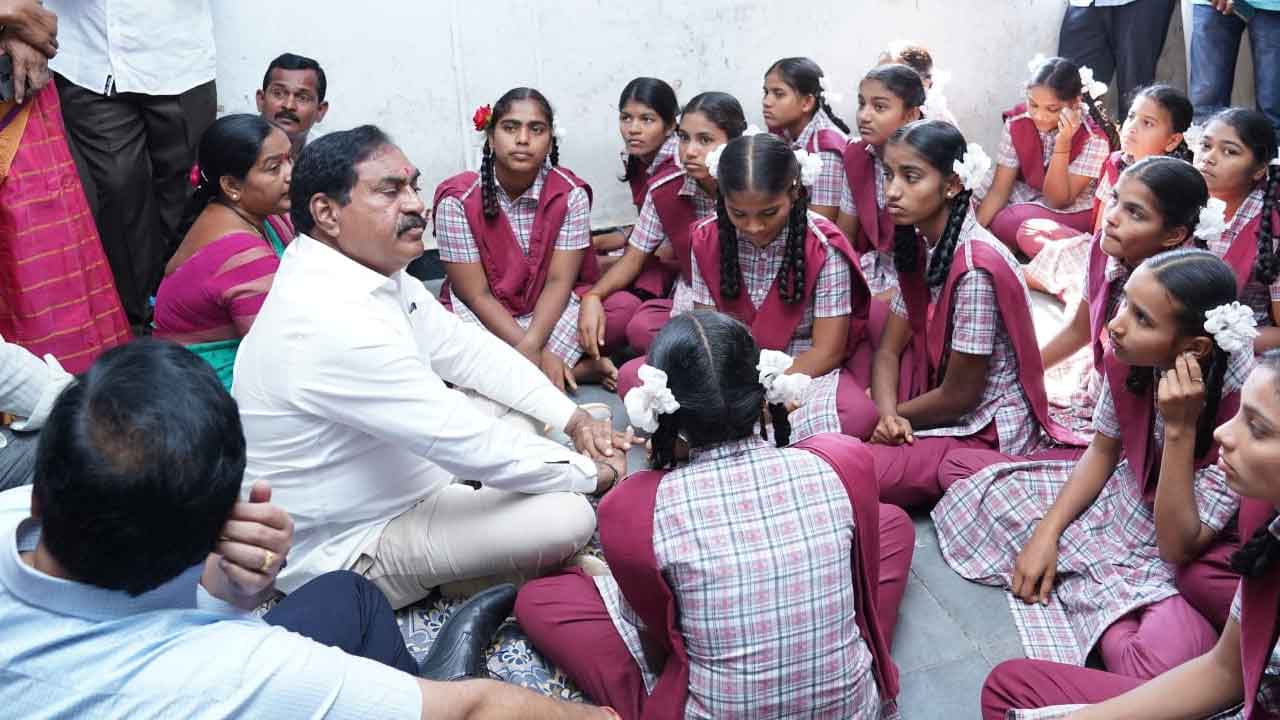 దేవరుప్పుల కస్తూర్బా పాఠశాల ఘటనపై విచారణకు ఆదేశం